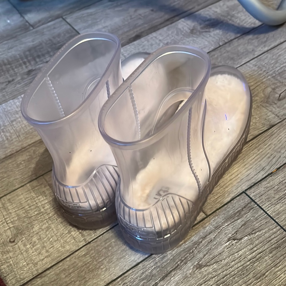 Clear ugg boots